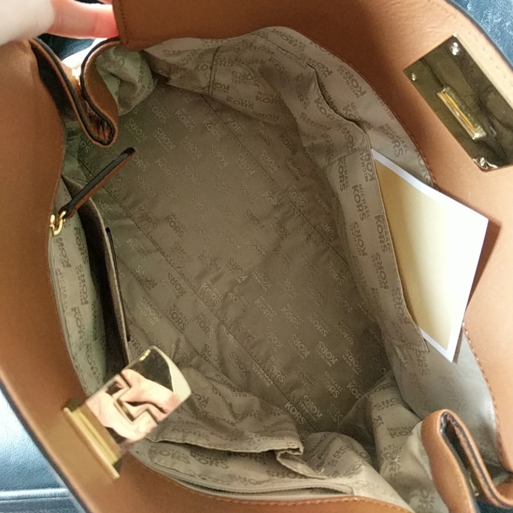 Michael Kors Astrid satchel - Picture 5 of 8